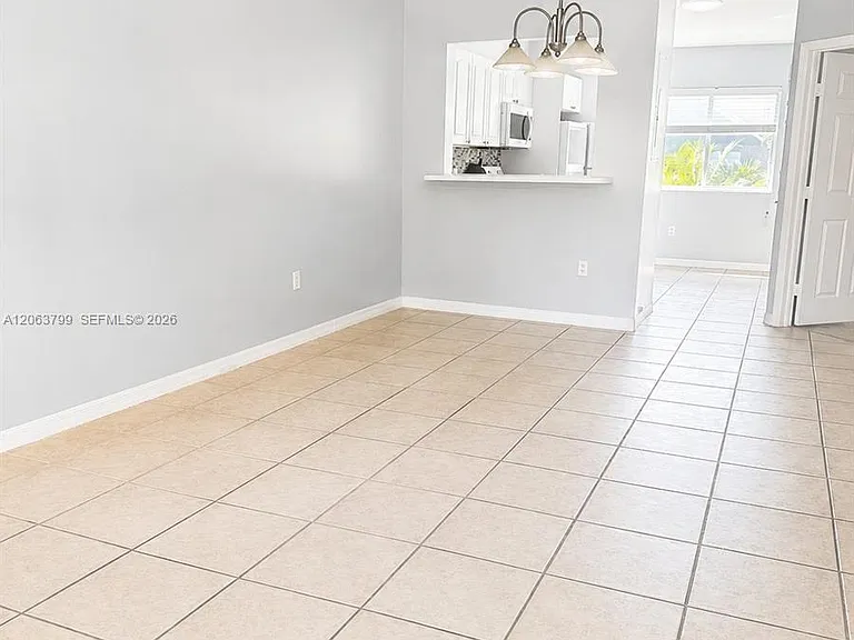 7830 NW 6th St #204 — Photo 2