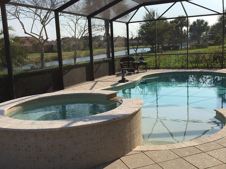 1st image of 12537 Fairmont Dr
