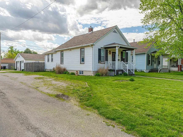 1031 Broadway St, Lincoln, IL 62656