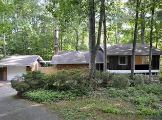 9 Park Overlook Ct, Bethesda, MD 20817