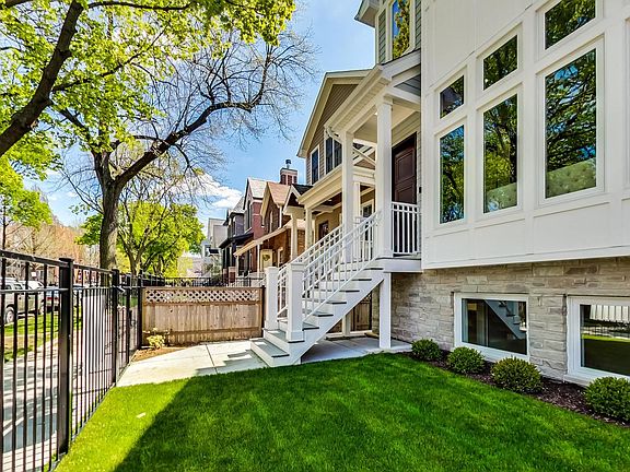 5th image of 2029 W School St