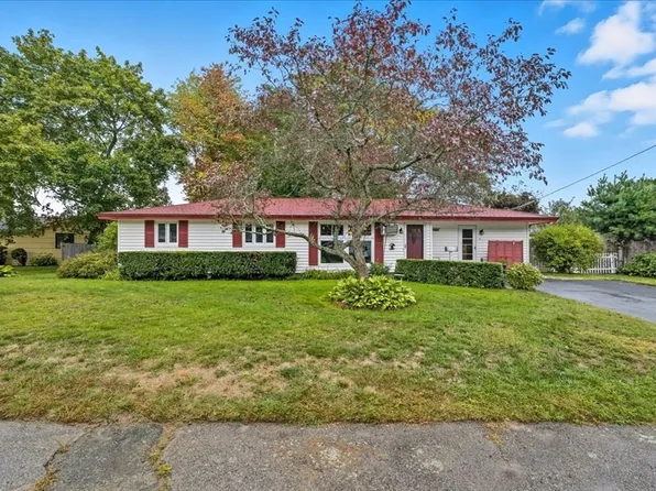 16 Loud Rd, Holbrook, MA 02343