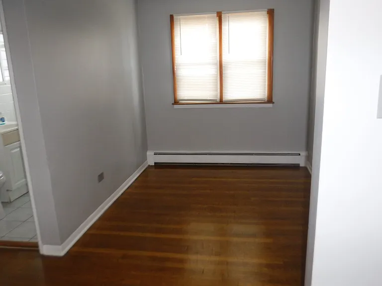8700 S Merrill Ave — Photo 10