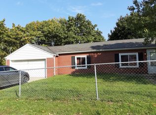 3341 Bathurst Ave, Rochester Hills, MI 48309