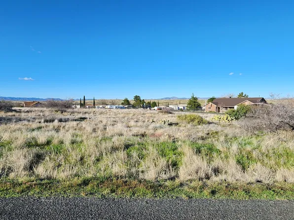 20284 E Cholla Dr, Mayer, AZ 86333