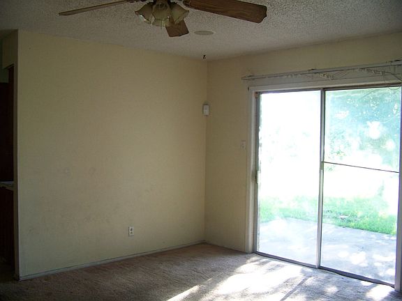 3rd image of 6440 Oak Timber Dr E