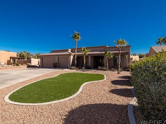 2nd image of 2060 Spruce Dr