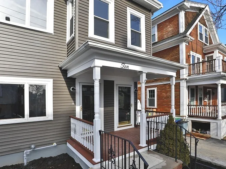 10 Grant St #1 — Photo 23