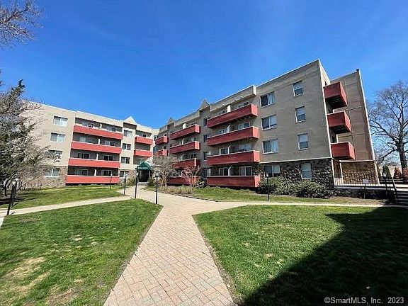 2nd image of 93A Richards Ave #301