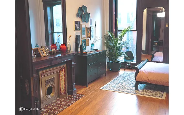 Rented by Douglas Elliman | media 10