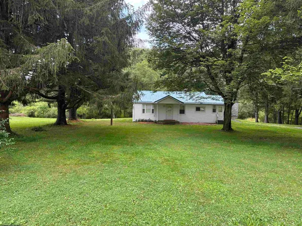 2906 Gladesville Rd, Independence, WV 26374