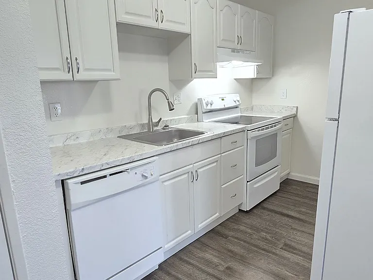 Moana Apartment Homes — Photo 21