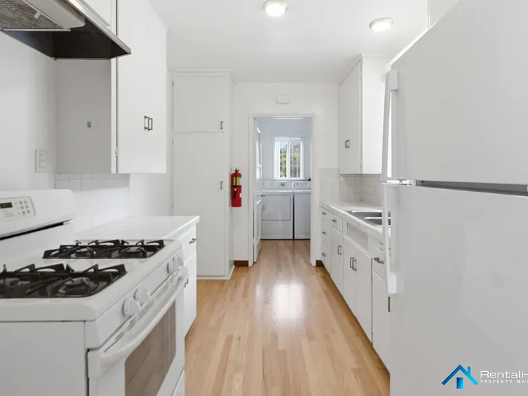 1705 Holly Dr — Photo 7