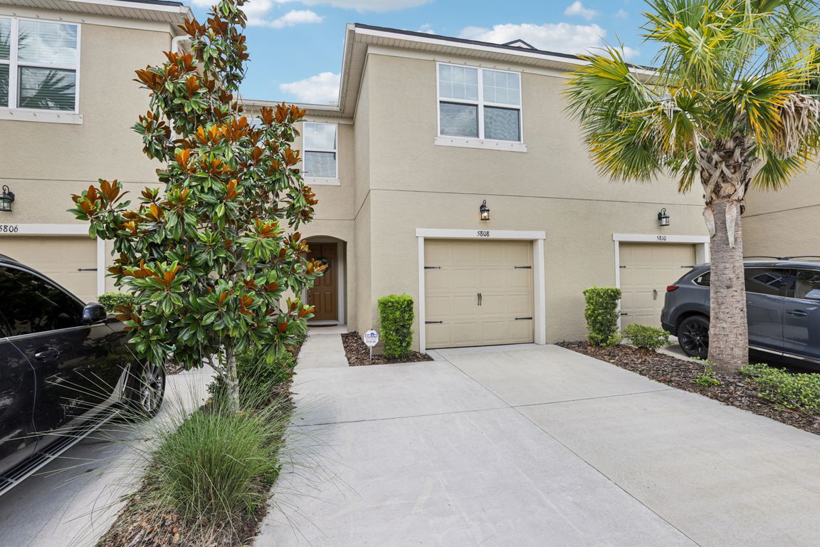 Grand Sonata Ave-1406-001.jpg