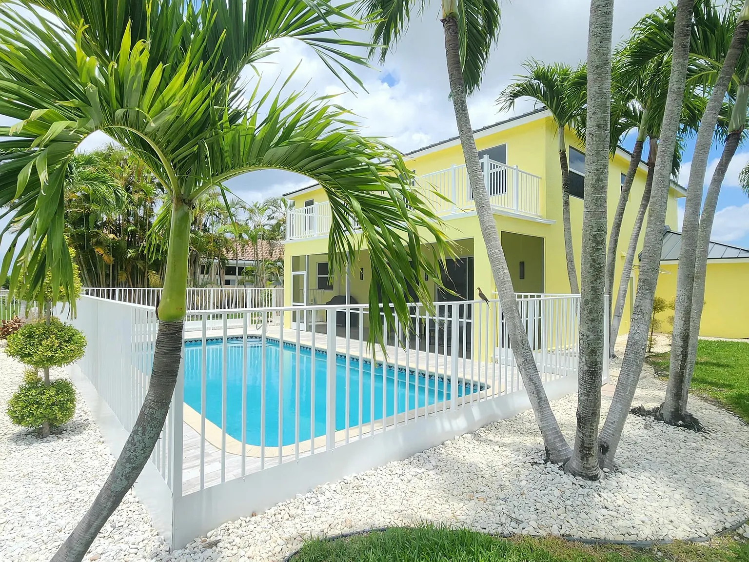 5 bed, 3.0 bath, 2784 sqft, $6,800 — Photo 4