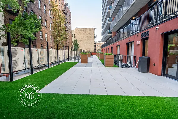 Rented by Carroll Development Leasing LLC | media 15