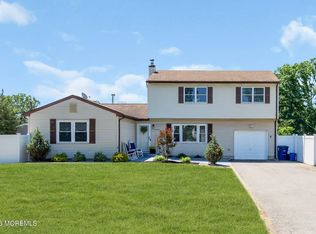 1332 Broadway Blvd, Toms River, NJ 08757