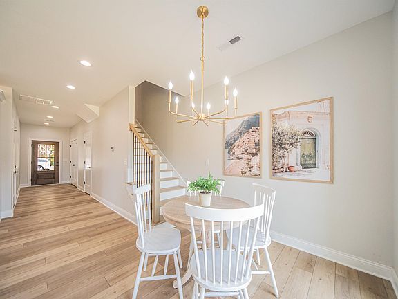 5th image of 790 Eagle Rest Dr #1-A