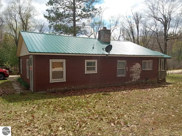 4426 Western Ave, Glennie, MI 48737