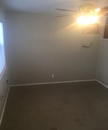 5th image of 211 Forest Valley
