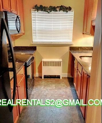 5th image of 1951 Euclid Ave #1