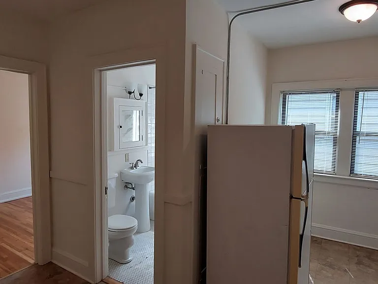 451 Fairview Ave N — Photo 7