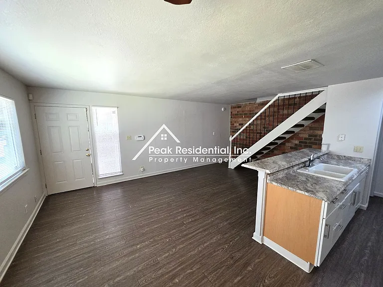 5948 Walerga Rd #3 — Photo 7