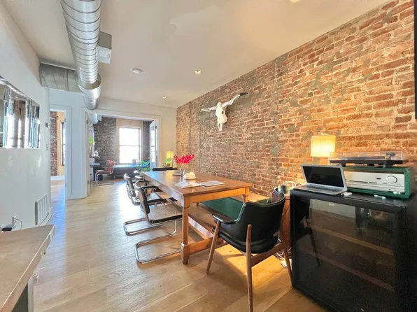 578 Union Street image 2 of 8