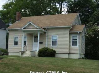 57 Phillips St, Waterford, CT 06385