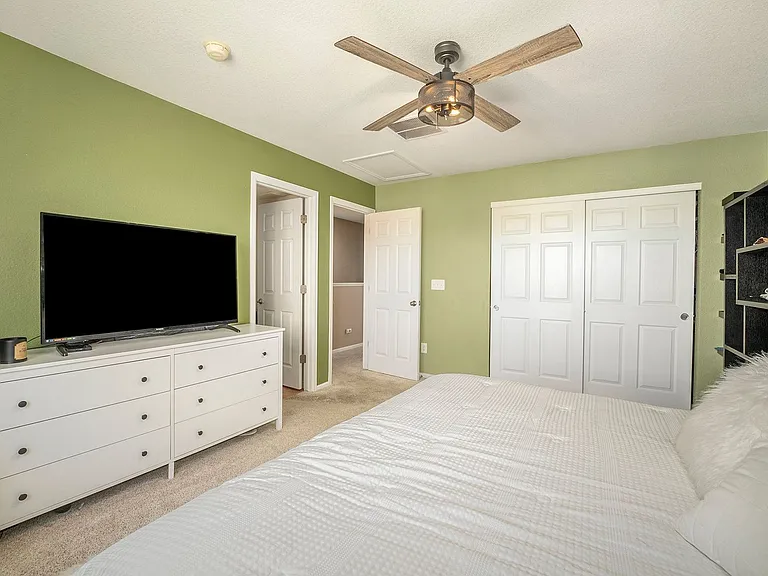 348 Smith Cir — Photo 11