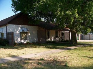 622 Floyd St, Beaver City, NE 68926