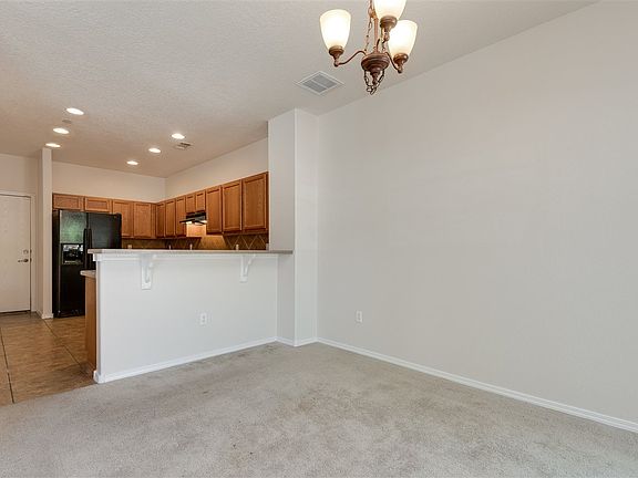 5th image of 3432 San Luis St Unit B
