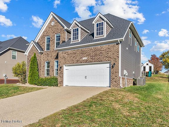 2nd image of 18104 Brightleaf Pl