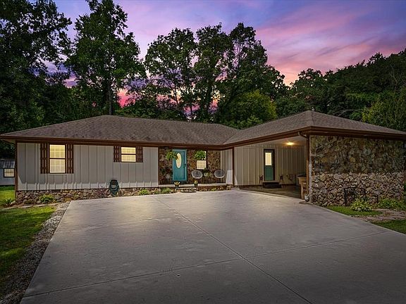 2nd image of 408 Riderwood Dr
