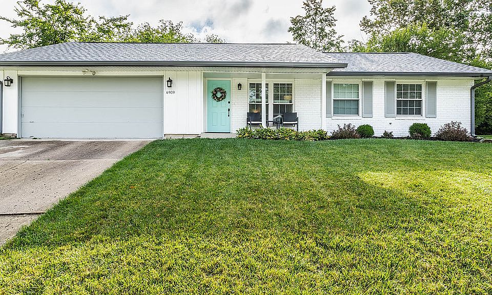 1st image of 6909 Lakeknoll Dr
