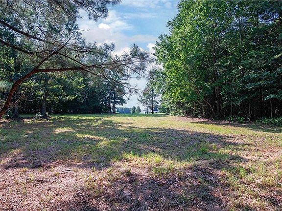 3rd image of 6250 Tuckers Ridge Ln