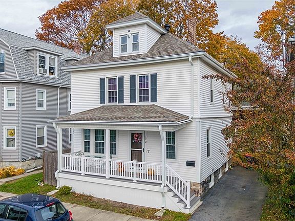 5th image of 122 Armour St