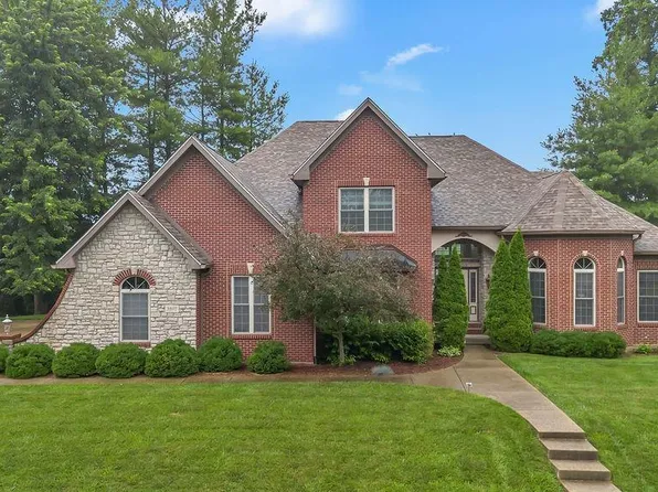 3907 E Breckenmore Dr, Bloomington, IN 47401