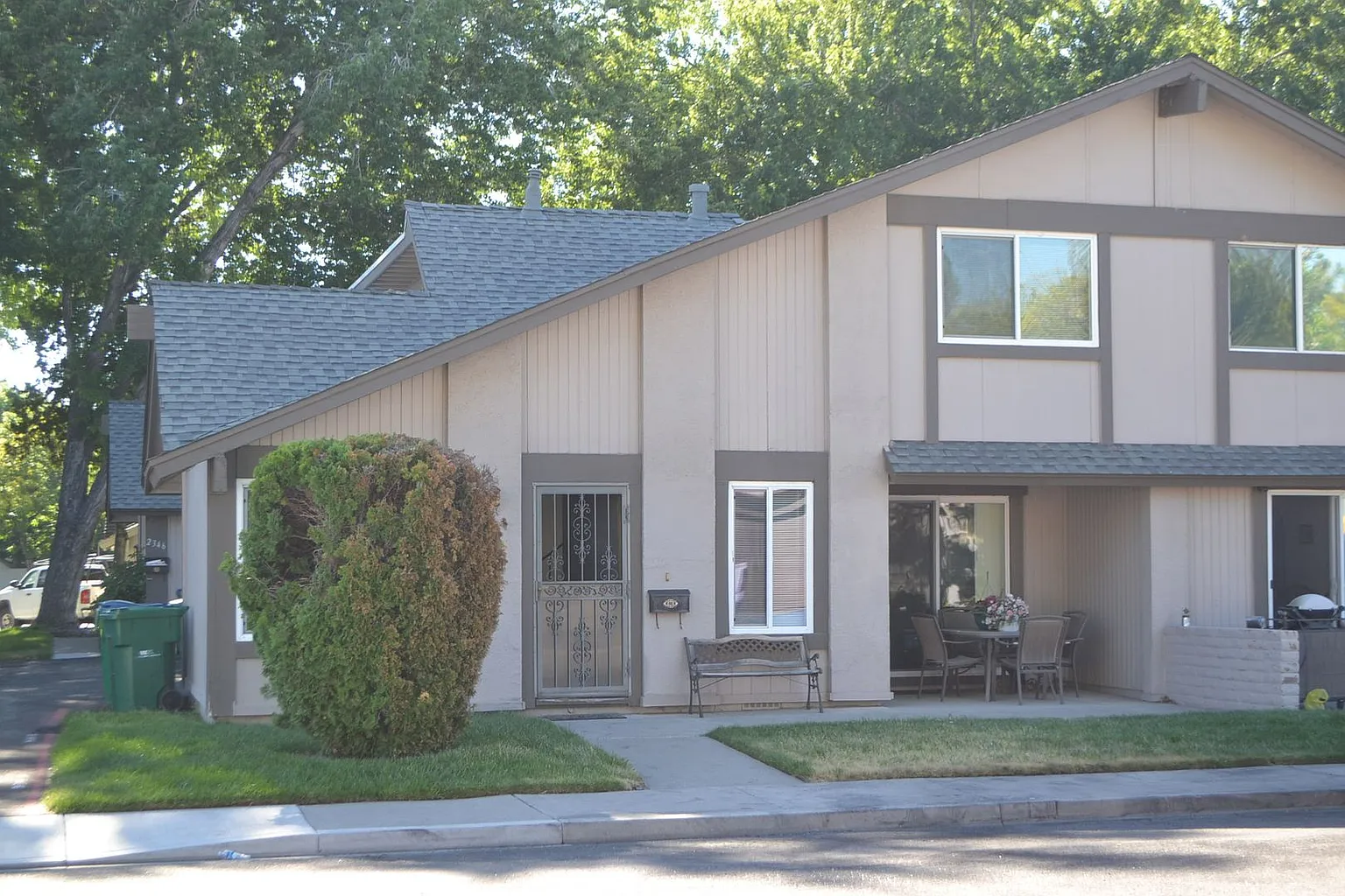 2342 Oppio St photo 1
