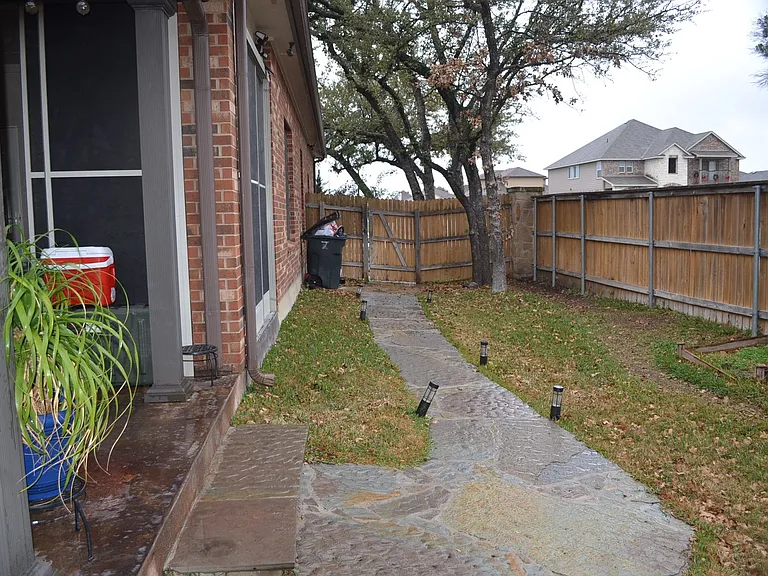 3418 Lorne Dr — Photo 24