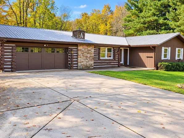 1715 Big Tree Dr, Fairmont, WV 26554