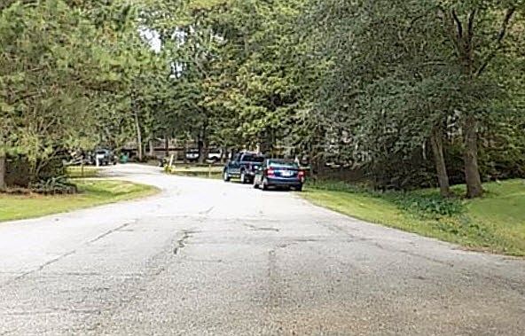 2nd image of 125 Magnolia Dr