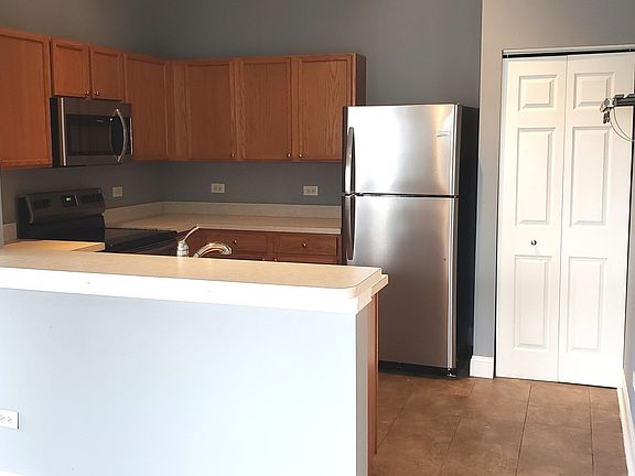 4th image of 2025 Silverstone Dr #2025