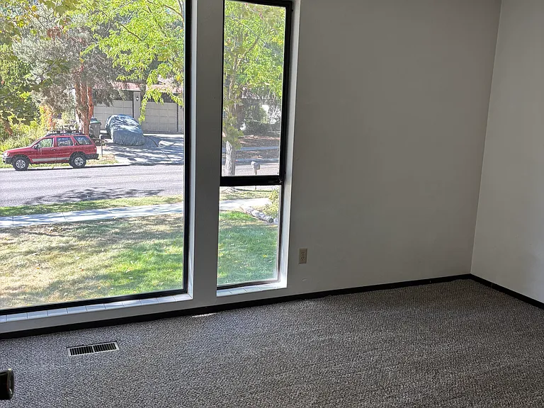 750 N Locust St — Photo 14