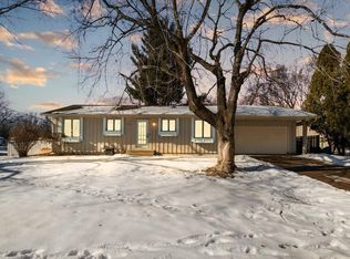 196 Cottonwood Ct, Stillwater, MN 55082