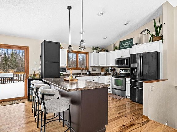 2nd image of 2783 Lauren Rd