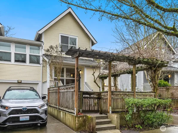 6726 35th Place S, Seattle, WA 98118