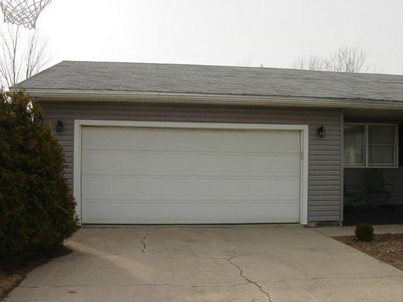 4th image of 711 Eastwood Dr