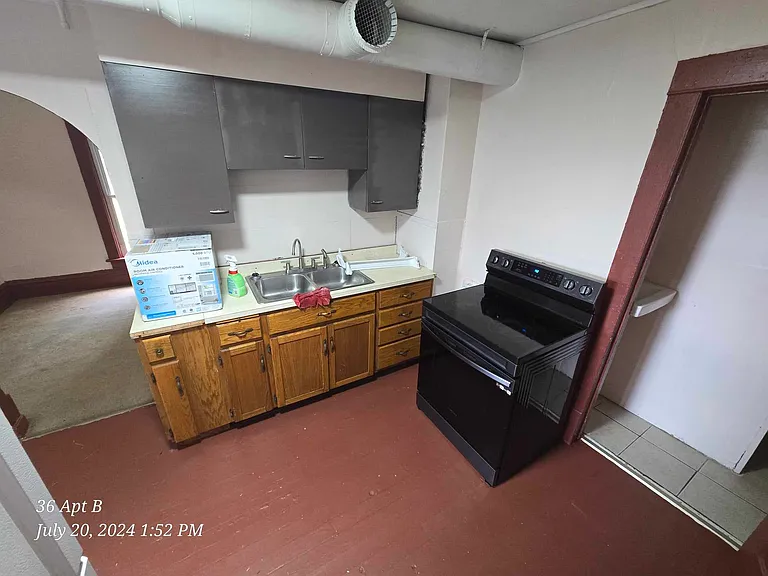 36 Glenview Ave #B — Photo 3