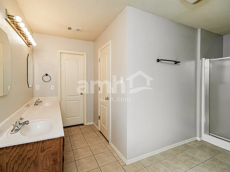 19713 E 38th Pl S — Photo 11